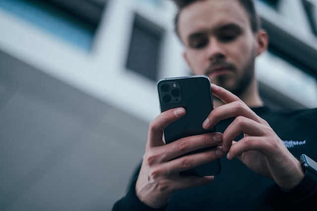 Как заказать или перенести бота из Телеграм в Макс: 10 помощников восстановления продаж 2026 года